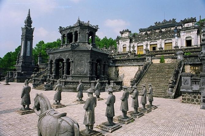 Best Tour/Transfer to Hue Imperial City from Da Nang/ Hoi An - Hai Van Pass and Lap An Lagoon: quick breaks that change the mood