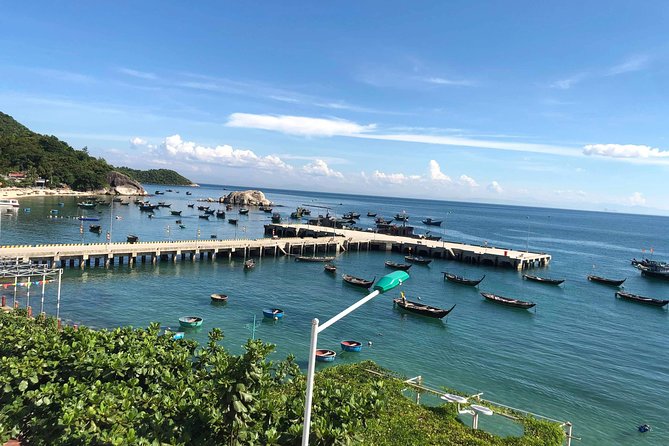 Cham Island Day Tour & Snorkeling from Da Nang with Group tour - Lunch after the water: grilled seafood menu you can plan around