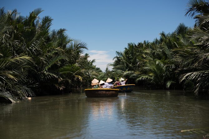 Coconut Basket boat, City tour, Boat ride, Night market from DN - How the Da Nang to Hoi An day runs (pickup to drop-off)