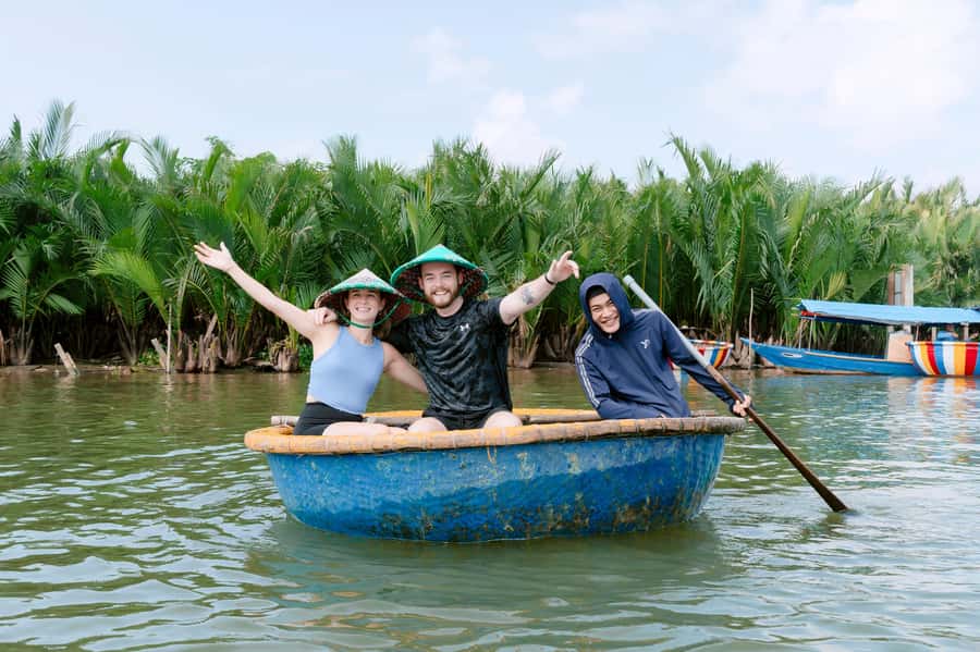 COOKING CLASS -BASKET BOAT - Lantern making at 1 pm: your own paper lantern with local help