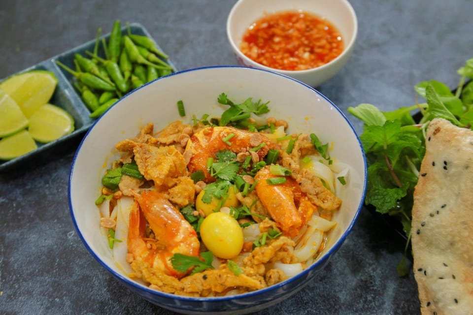 Da Nang: 4 hours city exploration and local food tour - Why the motorcycle format works for a Da Nang food tour