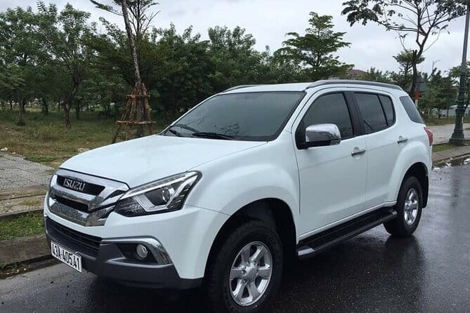 Da Nang Airport Transfer to Da Nang Hotel by Private Car - A 30-minute private ride from Da Nang Airport or Train Station