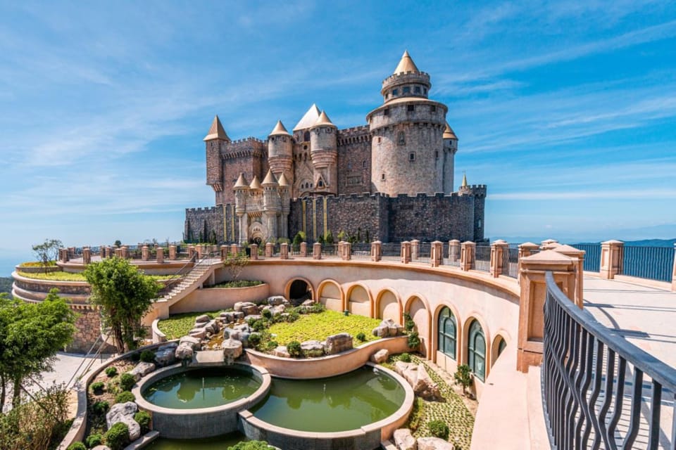 Da Nang: BaNa Hills & Golden Bridge Day Tour With 5 options - Le Jardin d’Amour (9 gardens) for a calmer pace