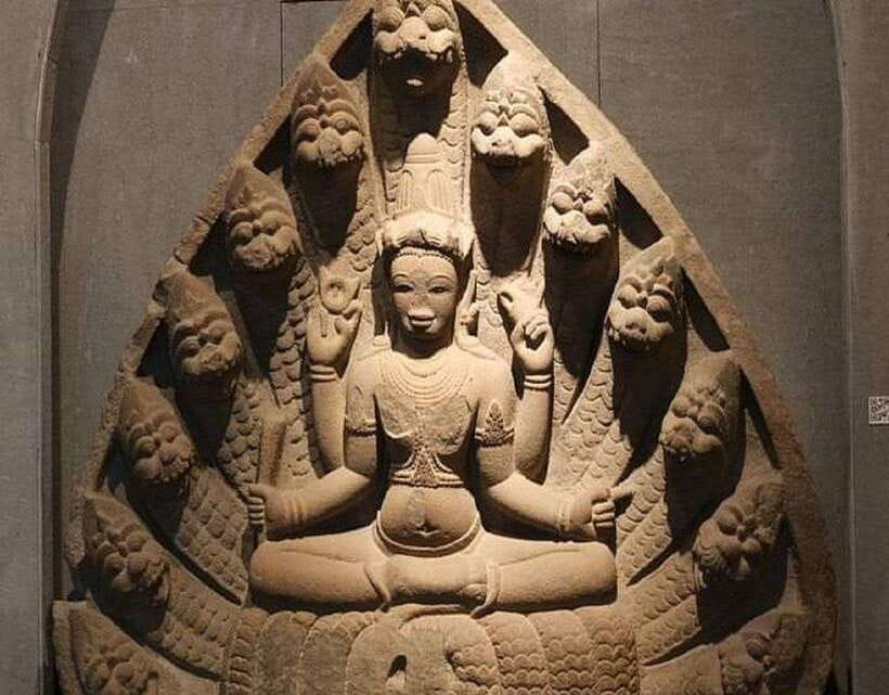 Da Nang History Tour Walking By Cham Pa Museum-Cuisine-Cafe - Cham Museum: Champa stone stories from the 7th to 14th centuries