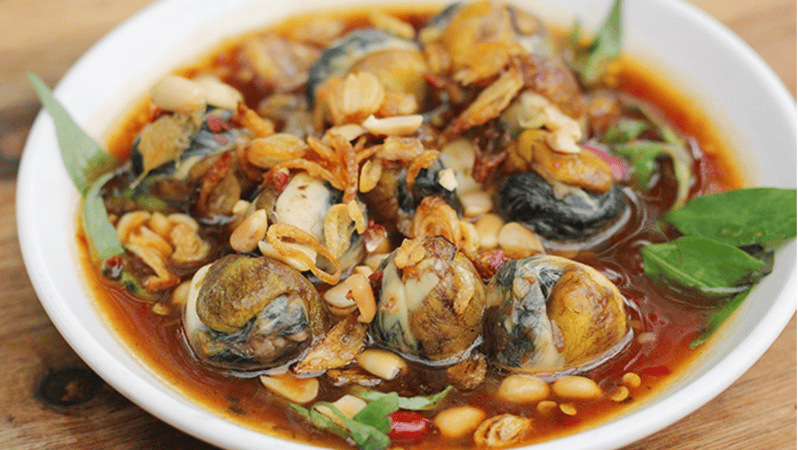 Da Nang: Local Street Food Walking Tour - Quick takeaways before you go