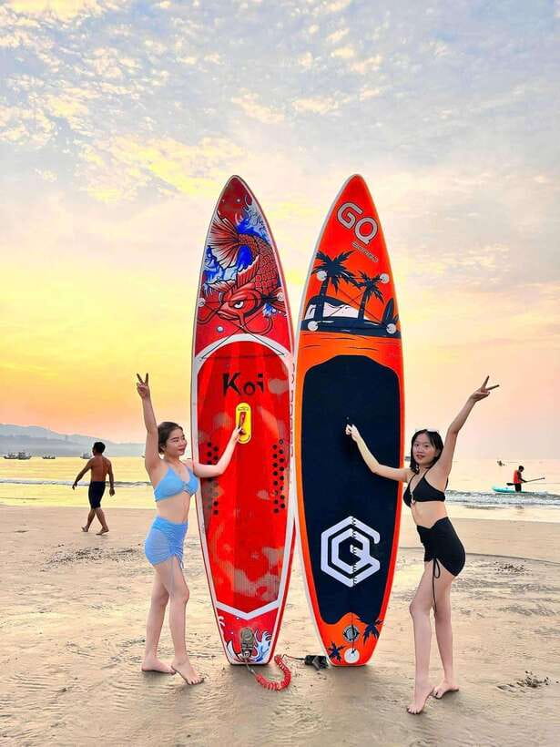 Da Nang: Man Thai Beach Stand-Up Paddleboarding Tour - Getting to Mân Thái Beach by Chợ Cá Gỗ café