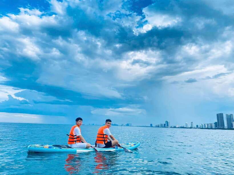 Da Nang: Man Thai Beach Stand-Up Paddleboarding Tour - What you get after the paddle: shower, locker, and photos