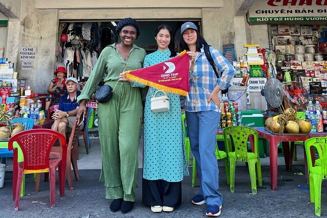 Da Nang Motorbike Tour with Local Guide-Food, Culture-Hidden Gems - Safety and comfort: what the guides’ driving style really changes