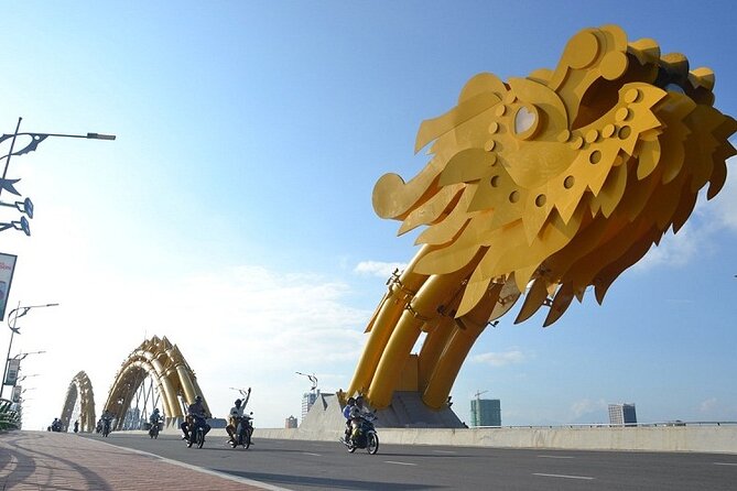 Da Nang Night Foodie Tour City and Han River Cruise By Private - Helio Night Market (Helio Center): Live Music and Food Near the Sunwheel