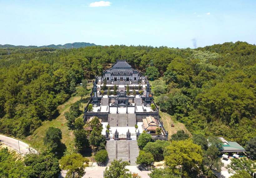 Da Nang : Private Day Trip to Imperial City - Hue - Lang Co and Lap An Lagoon: quick coastal stops that reset your brain