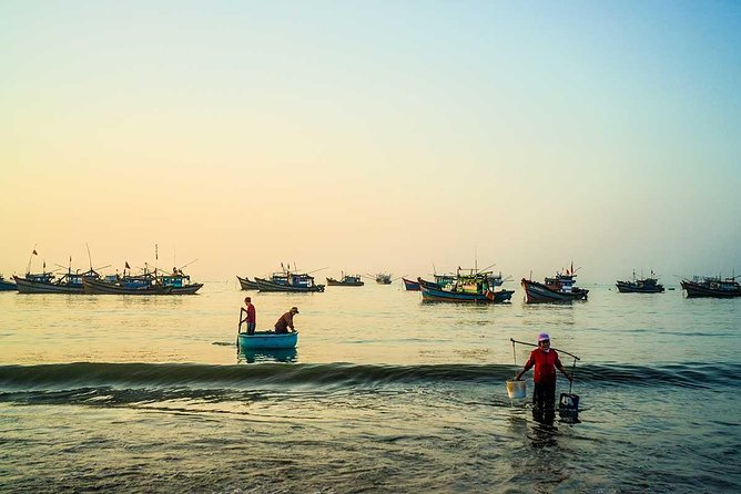 Danang On the Waterfront Photo Tour - Why this Da Nang waterfront photo session starts before breakfast