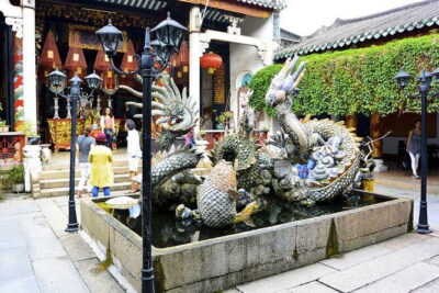 Explore Hoi An Ancient Town and Coconut Village with Dinner - Walking into Hoi An: heritage sights with room to breathe