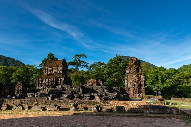 Explore My Son Sanctuary at Your Own Pace by Bus - Optional Kim Bong village stop: a small detour with big contrast