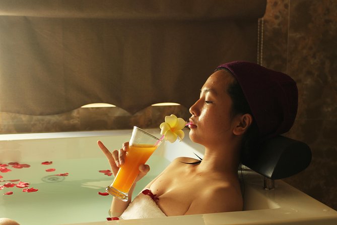 Foot Massage, Body Massage,Thai Massage, Facial, Body care, Waxing - A 32-dollar spa stop in Da Nang: what you’re really buying