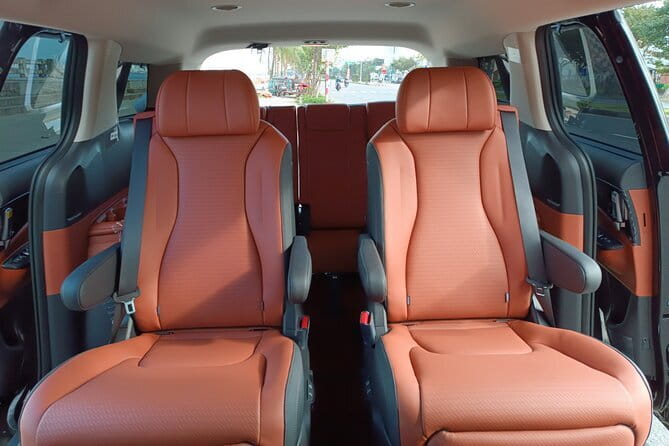 From Da Nang Airport to Hoi An Limousine Transfer Shuttle - Inside the Limousine: Comfort Features That Actually Help