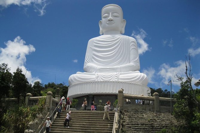 From Da Nang: Ba Na Hills Day Tour with Golden Bridge & Cable Car - Golden Bridge at Ba Na Hills: The Architect’s Photo Moment