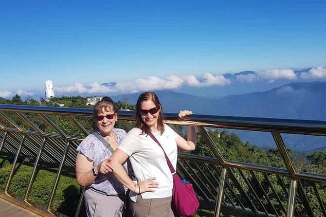 Golden Bridge Ba Na Hills & My Son Holyland - Private Guided Tour - Golden Bridge: giant hands, quick ticketed time, strong photo guidance