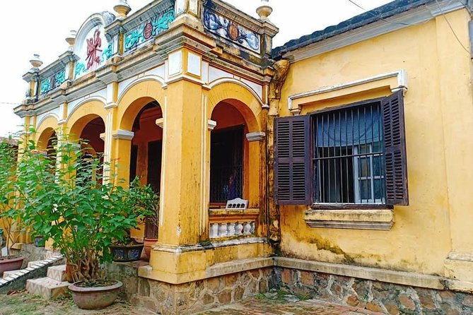 Guided Tour to Hoi An Ancient City & Lantern Making Class from Da Nang or Hoi An - Hoi An Ancient Town walk: from Japanese Bridge to the local market