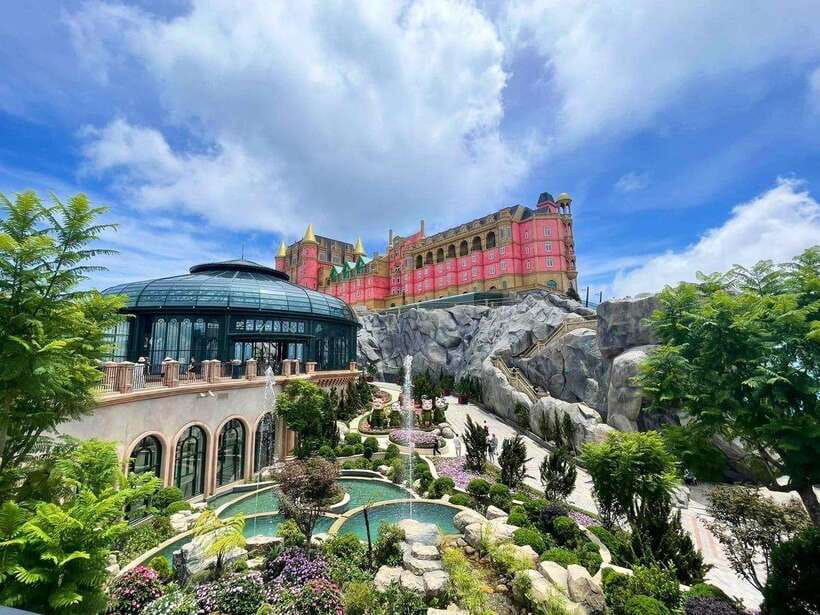 Hoi An/Da Nang: Ba Na Hills and Golden Bridge Afternoon Tour - Cable Car Up Mount Chua Without the Sweat