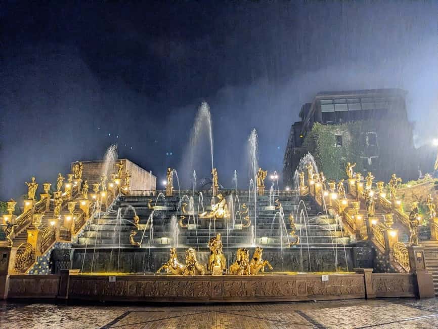 Hoi An/Da Nang: Golden Bridge - BaNa Hills Small Group Tour - Dreaming in French: French Village, shrines, and performances