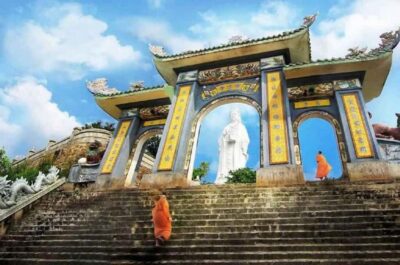 Hoi An: Marble Mountain- Am Phu Cave - Lady Buddha Tour - Am Phu Cave: the Buddhism lesson built into the scenes