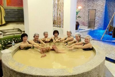 Hot Mineral Mud Bath in Da Nang - The mineral mud bath: what it feels like and why it’s worth your time