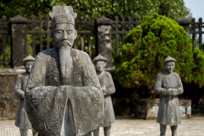 Hue full day tour: Hue Citadel, Thien Mu Pagoda and Tomb of Khai Dinh - Lap An Lagoon: the quick photo break that resets your brain