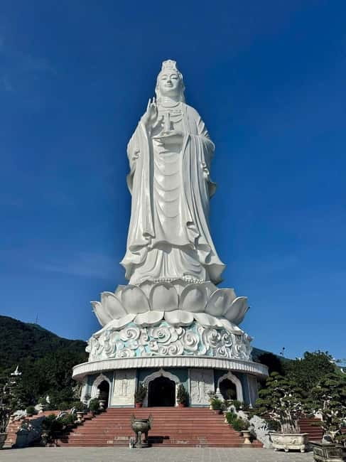 Hue: Private Car to/from Hoi An via Multi Attractions(1-Way) - Marble Mountains: Caves, Pagodas, and a Walking Break
