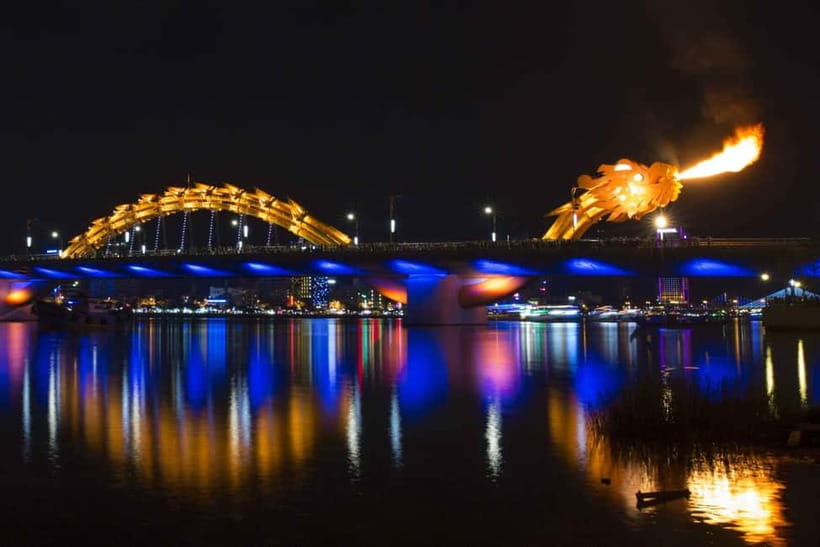 Lively Danang Sightseeing Night Tour with Local Dessert - Love Lock Bridge and the Carp Turning into Dragon: small stops with big atmosphere