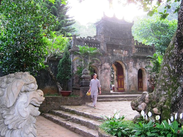 Marble Mountain, Linh Ung Pagoda and Hoi An From Da Nang - Marble Mountains: caves, pagodas, and the 100-step reality check
