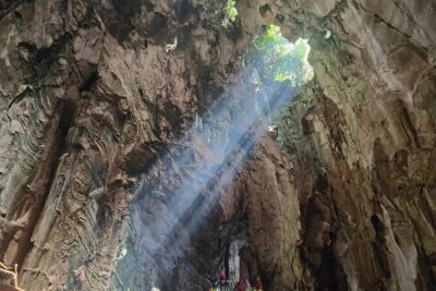 Marble Mountains, Hoi An City Lantern Boat Ride Tour from Da Nang - One hour at Marble Mountains (with the lift): what to expect on arrival