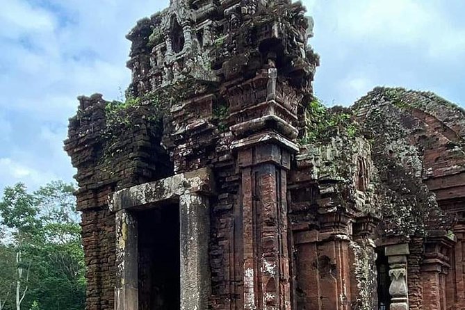 My Son Holyland , Marble Moutain,Hoi An Walking Tour with Night Market,Boat Ride - Hoi An Ancient Town: Assembly Hall, old houses, the Japanese covered bridge