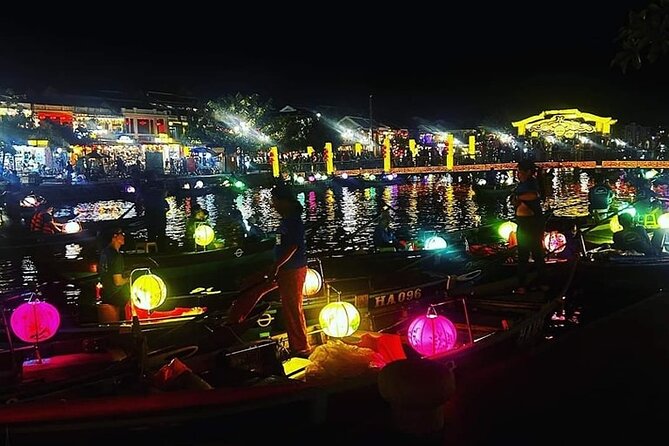 Night Boat Ride in Hoi An- Colourful Lanterns-Pick up at 16:30p.m - How the sampan connection works (and why the walk is part of the deal)