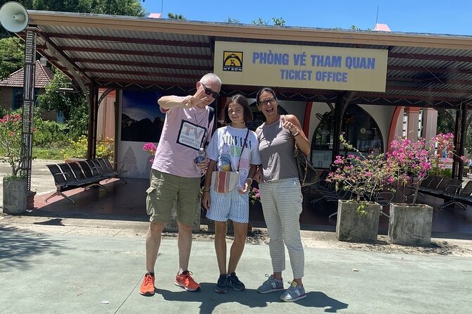 Package 3-Day Tour: DaNang, Hoi An, Ba Na Hills and Golden Bridge - Marble Mountains and Am Phu Cave: Temples, Caves, and View Steps