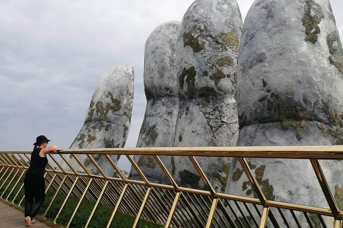 Private Car to Golden Bridge -Ba Na Hills : Hoi An/ Da Nang - Golden Bridge and the cable car: the photo-stops with real payoff