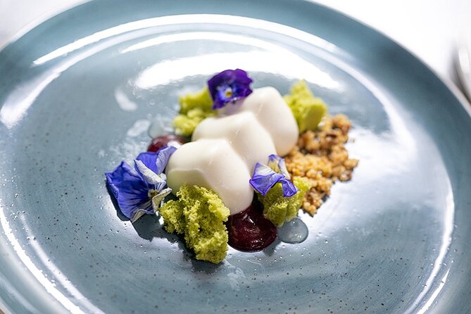 Secret Gourmet Dining Experience in Da Nang - The 5-course set menu and wine pairings