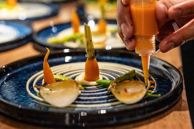 Secret Gourmet Dining Experience in Da Nang - Social dining vs private dining: pick the mood
