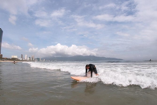 Surfboards rental on My Khe Beach - Price and value: what $8 buys you (and what you should check)