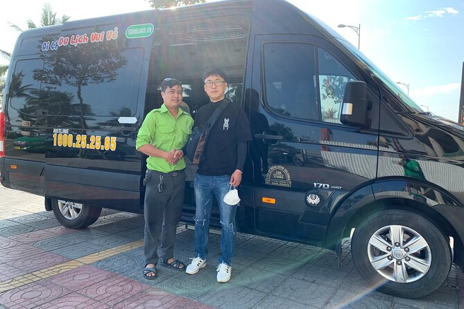 VIP Limousine: Da Nang to Hue Trip - Inside the bus: comfort, small groups, and what that means for you